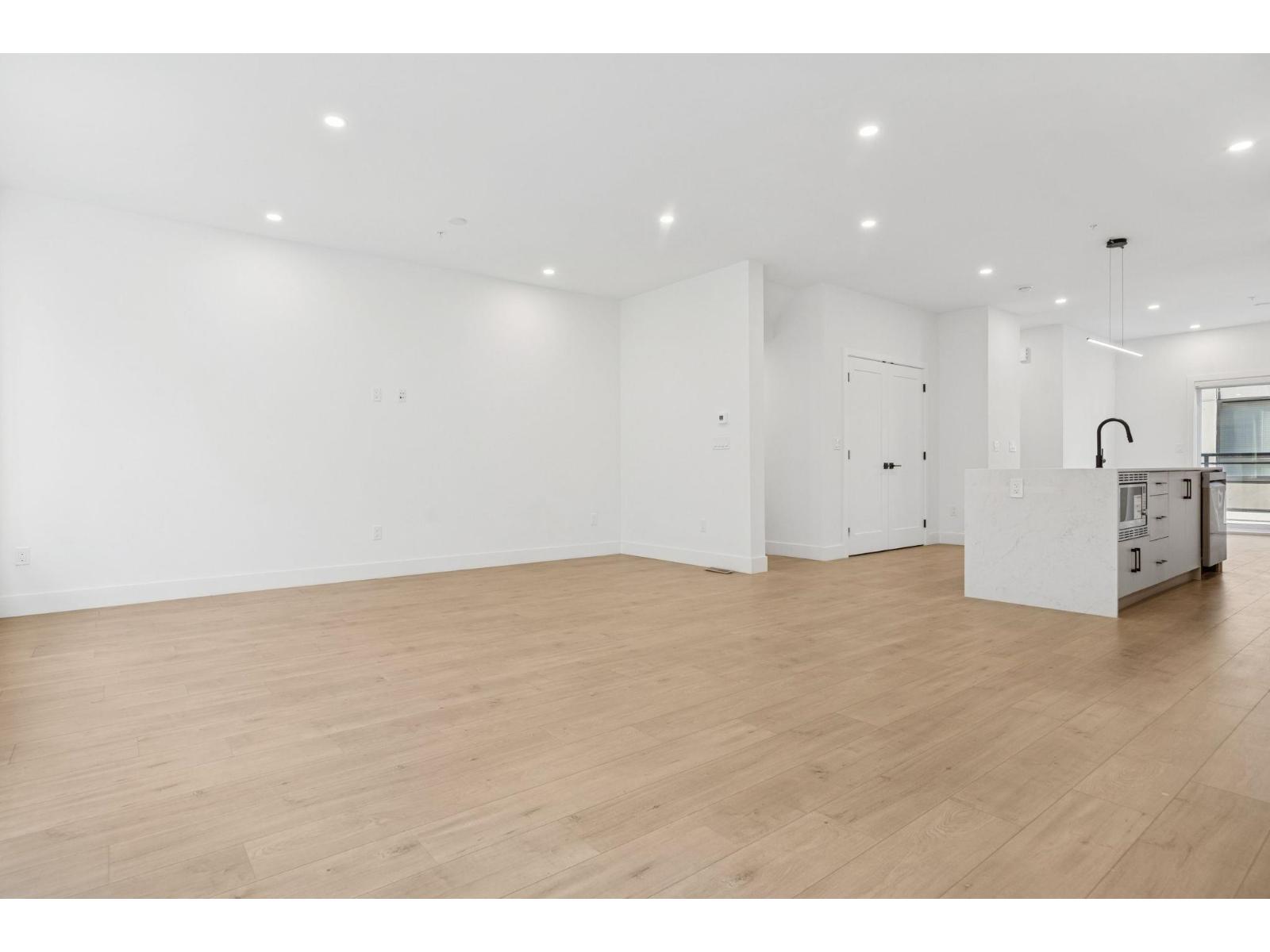 1 19667 55a Avenue, Langley, British Columbia  V3A 3X1 - Photo 7 - R3081337