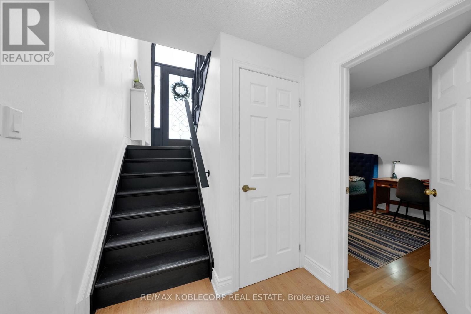 76 Edenbridge Drive, Essa, Ontario  L3W 0K8 - Photo 18 - N12713890