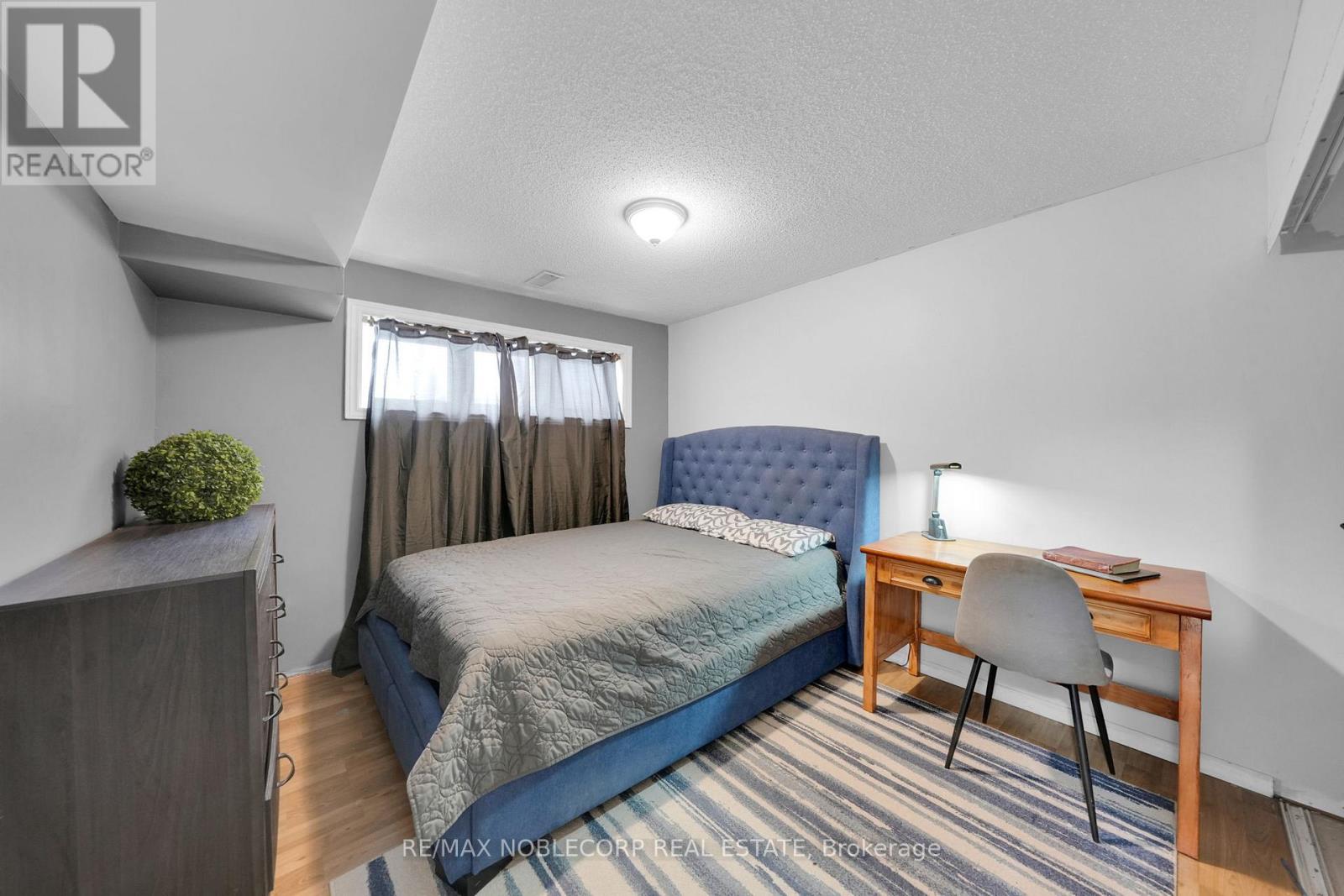 76 Edenbridge Drive, Essa, Ontario  L3W 0K8 - Photo 19 - N12713890