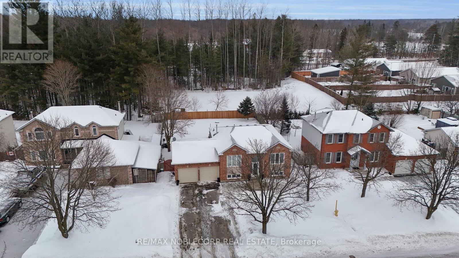 76 Edenbridge Drive, Essa, Ontario  L3W 0K8 - Photo 2 - N12713890