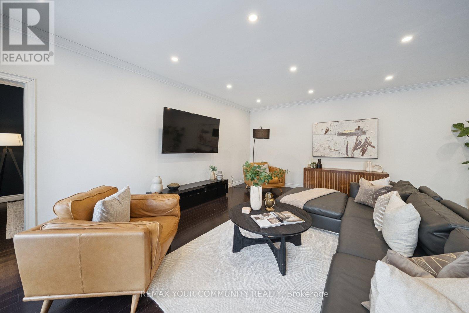 791 Botany Hill Crescent, Newmarket, Ontario  L3Y 3A7 - Photo 9 - N12713904