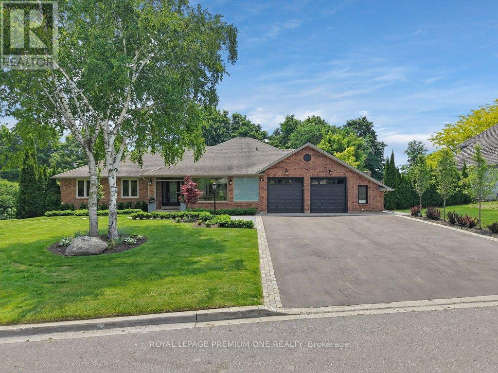 27 CAIN COURT, King, Ontario