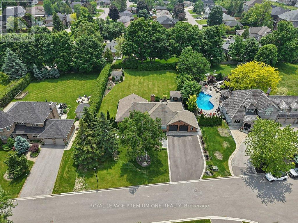 27 Cain Court, King, Ontario  L0G 1N0 - Photo 2 - N12713908