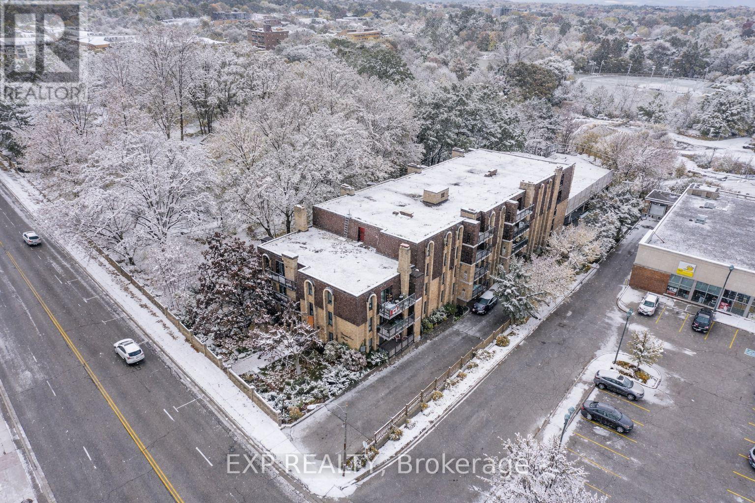 203 - 15390 Yonge Street, Aurora, Ontario  L4G 1N8 - Photo 2 - N12466950