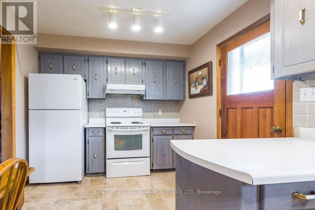 44 Burns Avenue, Quinte West, Ontario  K8R 1G2 - Photo 17 - X12557670