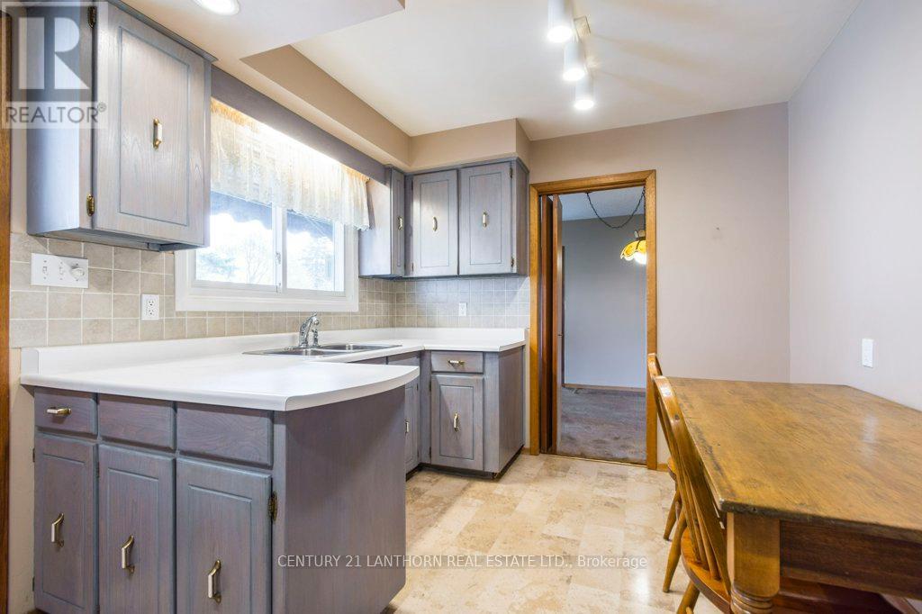 44 Burns Avenue, Quinte West, Ontario  K8R 1G2 - Photo 19 - X12557670