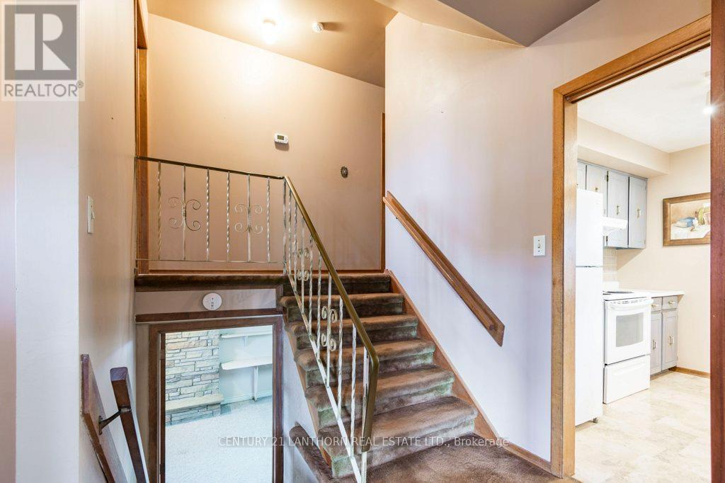 44 Burns Avenue, Quinte West, Ontario  K8R 1G2 - Photo 8 - X12557670