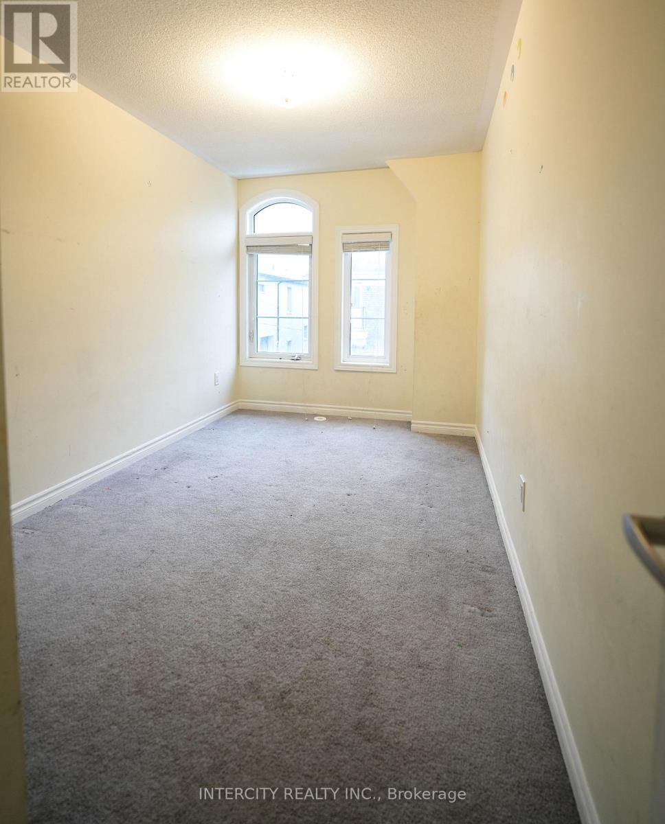 41 - 200 Veterans Drive, Brampton, Ontario  L7A 4S6 - Photo 12 - W12713882