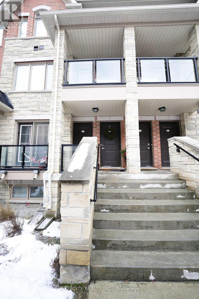 41 - 200 Veterans Drive, Brampton, Ontario  L7A 4S6 - Photo 2 - W12713882