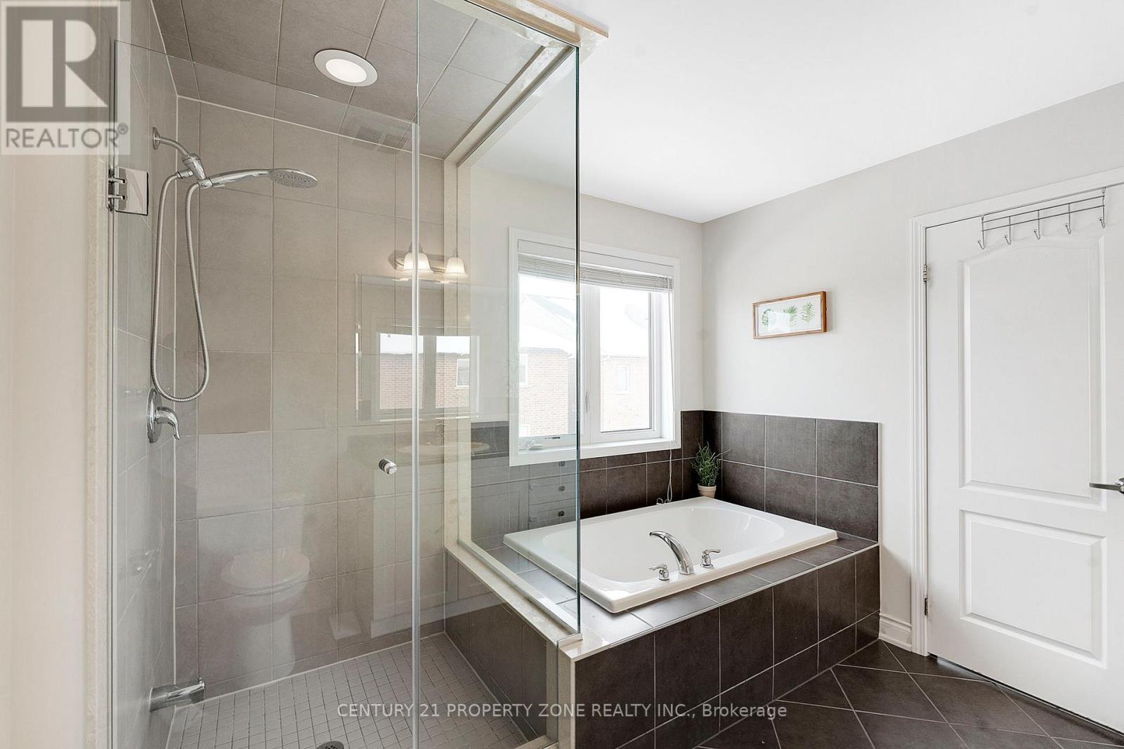 48 Gibbs Road, Brampton, Ontario  L7A 0Y5 - Photo 41 - W12713894