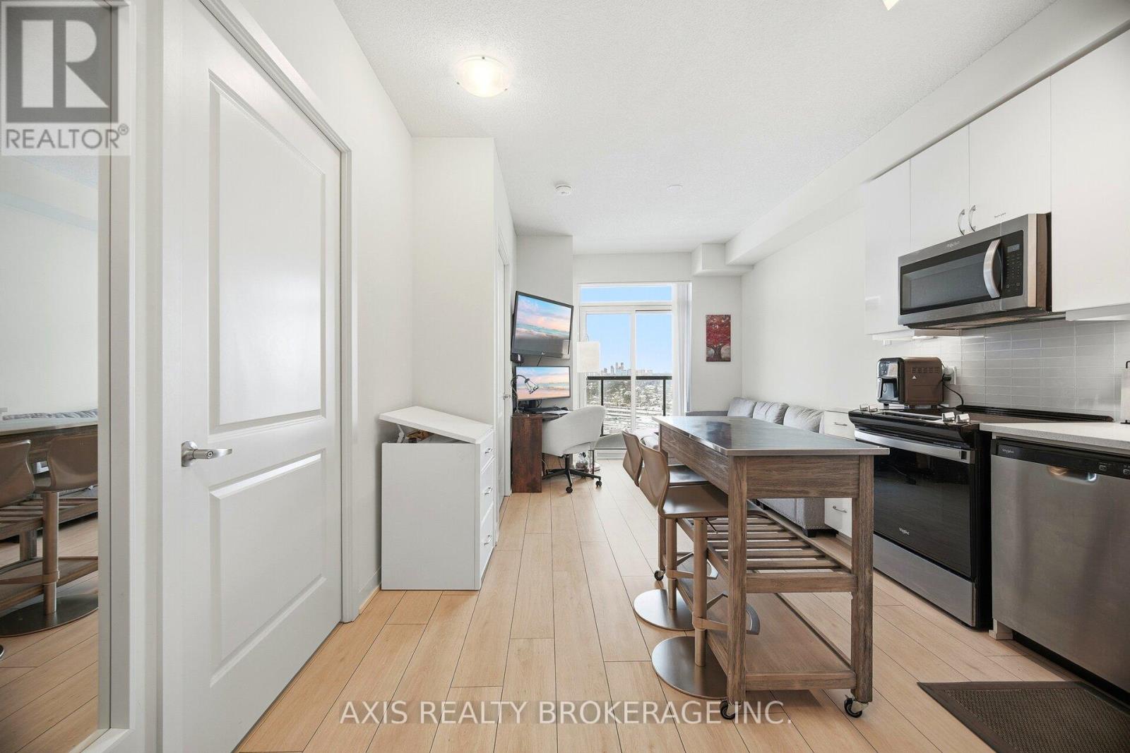 2409 - 38 Annie Craig Drive, Toronto, Ontario  M8V 0G9 - Photo 6 - W12713918