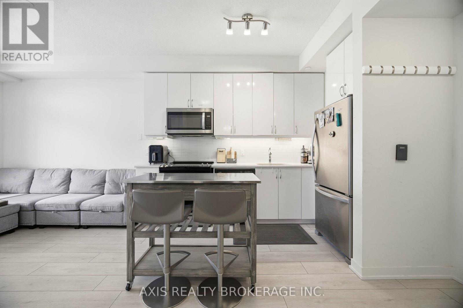 2409 - 38 Annie Craig Drive, Toronto, Ontario  M8V 0G9 - Photo 9 - W12713918