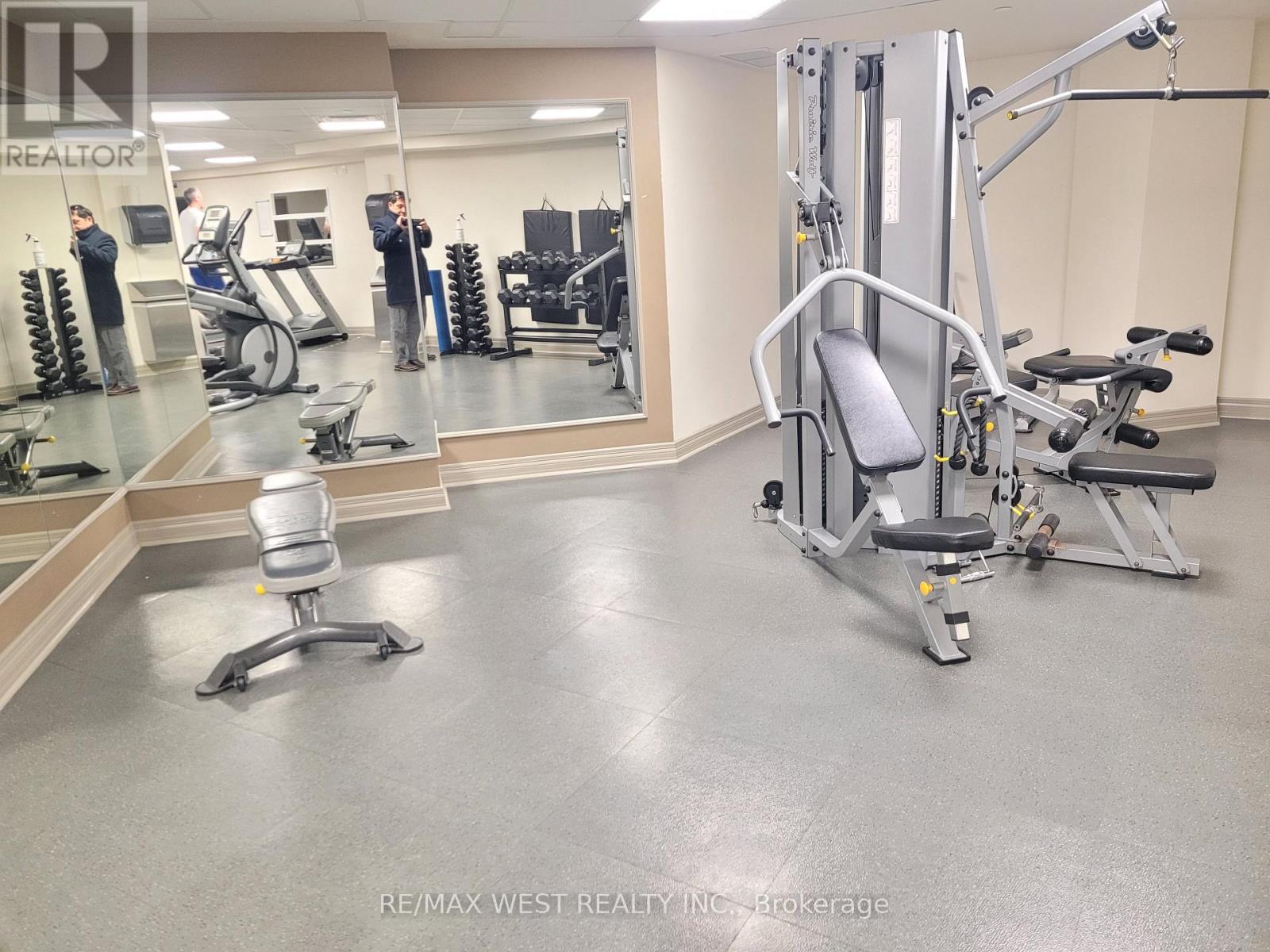 224 - 60 Heintzman Street, Toronto, Ontario  M6P 2J6 - Photo 10 - W12713946