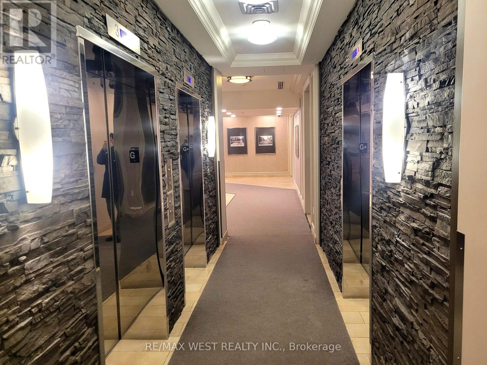 224 - 60 Heintzman Street, Toronto, Ontario  M6P 2J6 - Photo 12 - W12713946