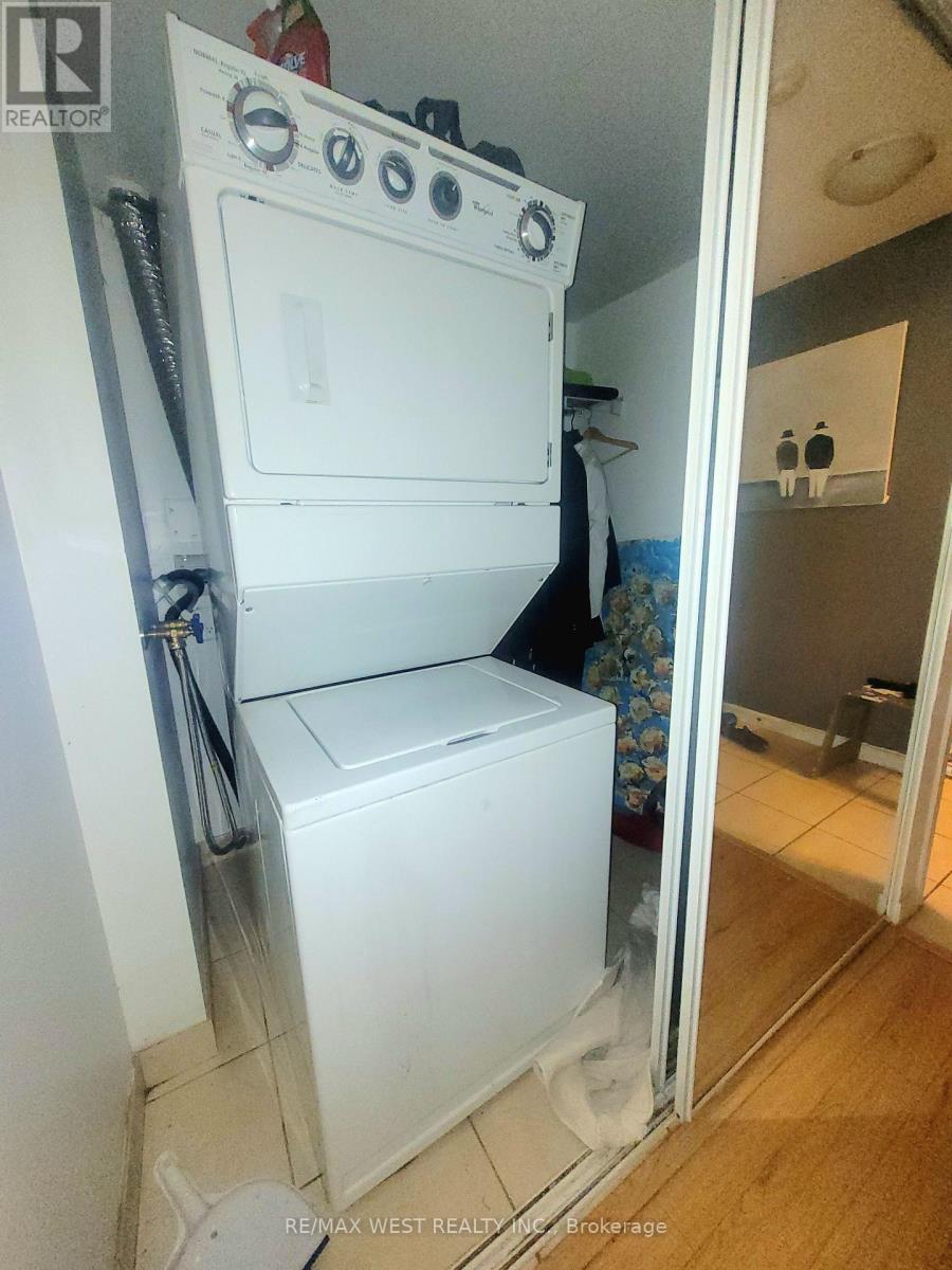 224 - 60 Heintzman Street, Toronto, Ontario  M6P 2J6 - Photo 3 - W12713946