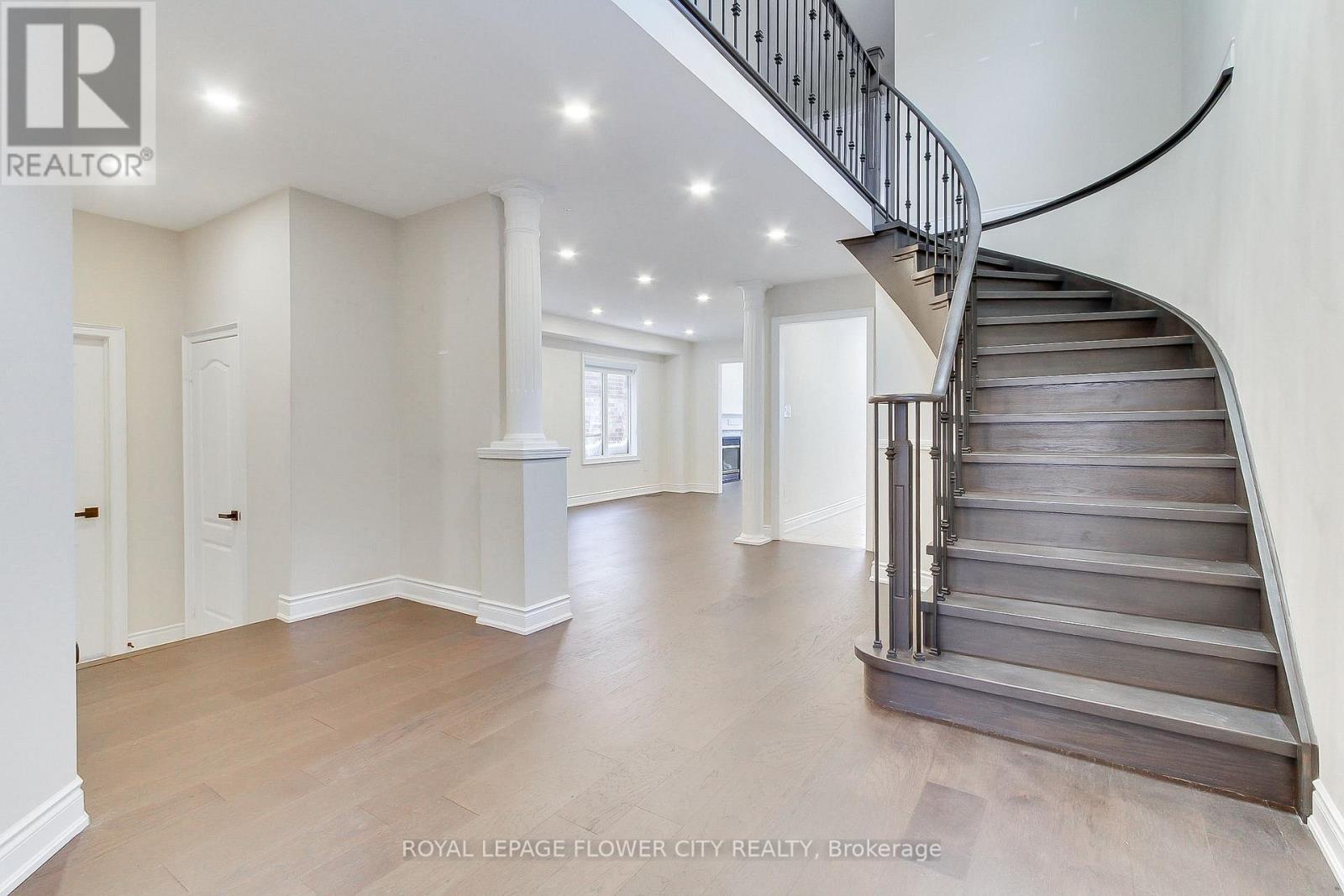 4826 Auckland Avenue, Mississauga, Ontario  L5M 7K3 - Photo 7 - W12713958