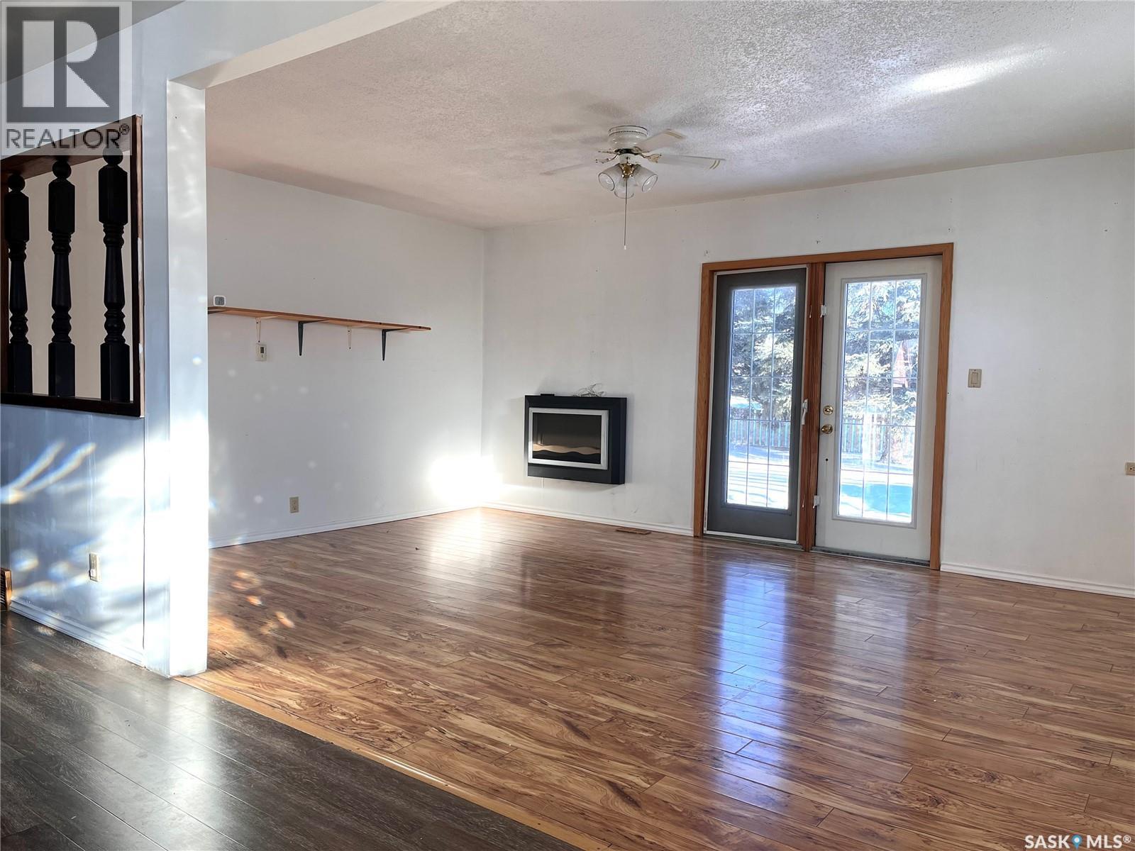 211 Eliza Avenue, White Fox, Saskatchewan  S0J 3B0 - Photo 11 - SK027019