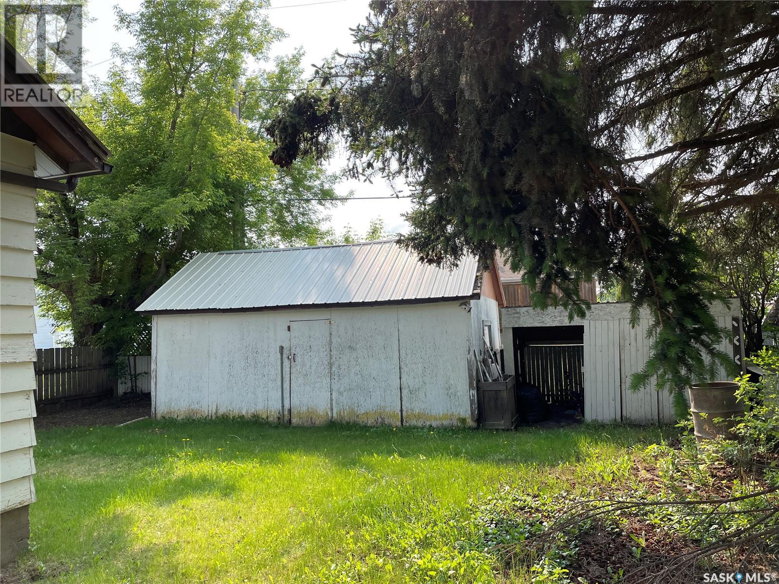 211 Eliza Avenue, White Fox, Saskatchewan  S0J 3B0 - Photo 36 - SK027019