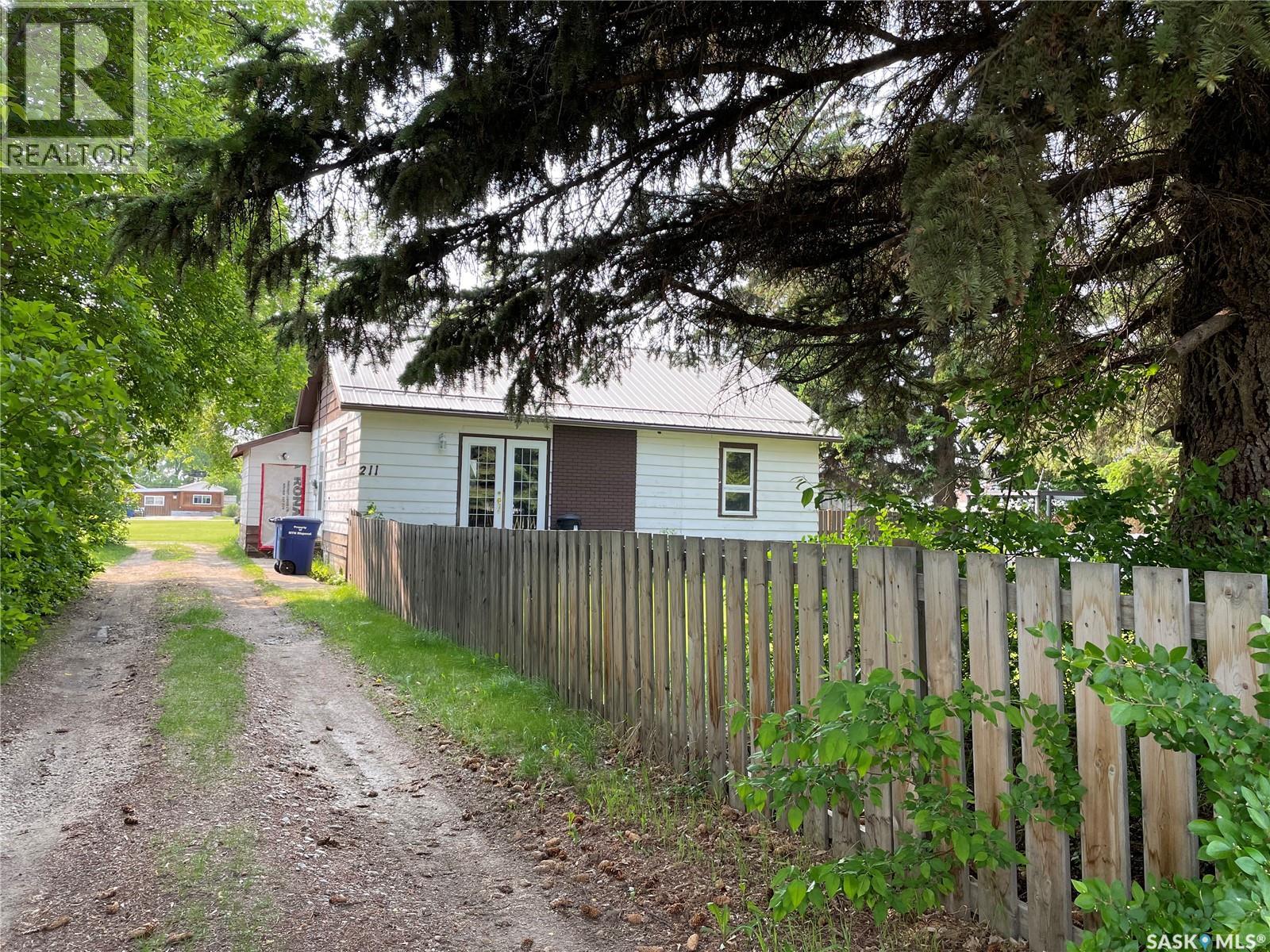 211 Eliza Avenue, White Fox, Saskatchewan  S0J 3B0 - Photo 34 - SK027019