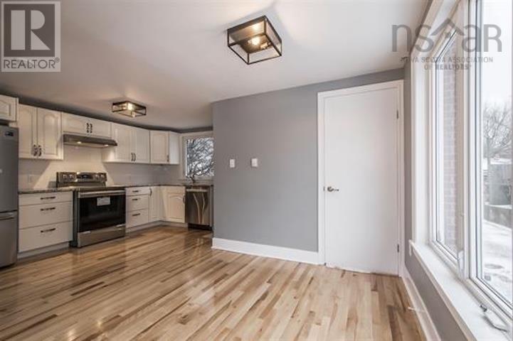 82 Sunnybrae Avenue, Halifax, Nova Scotia  B3N 2G7 - Photo 5 - 202601171