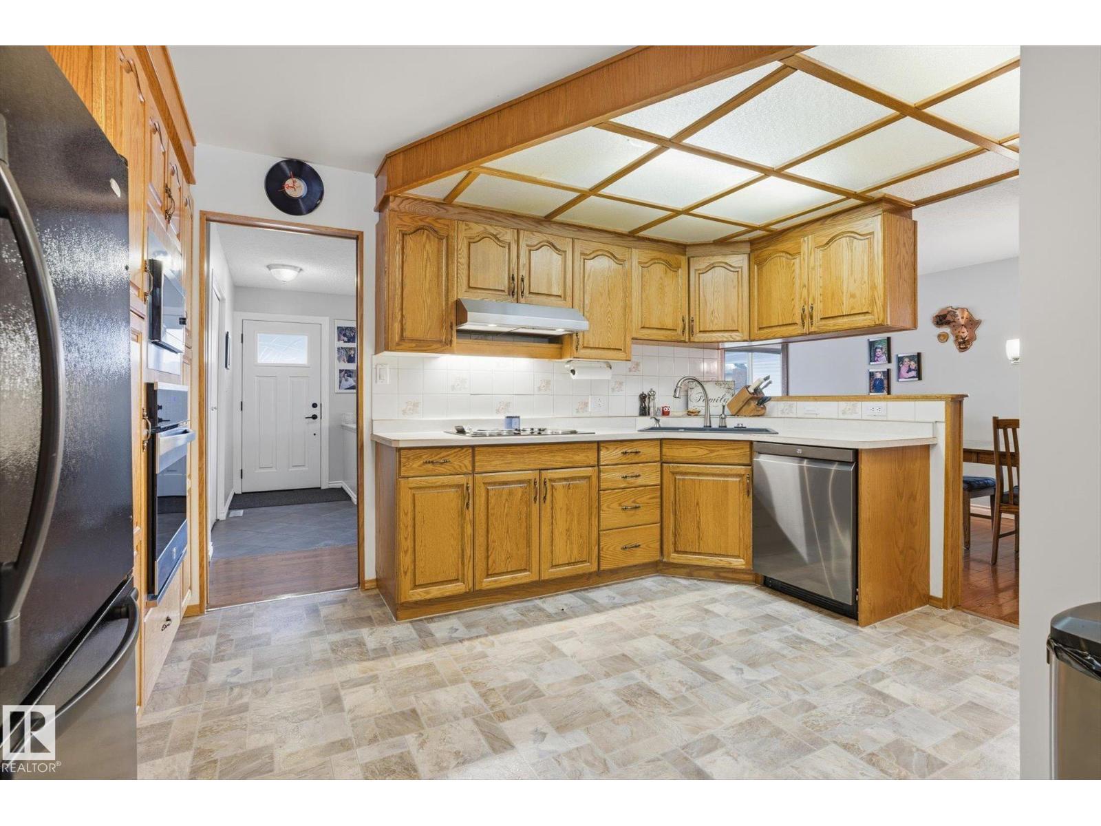 6903 12 Av Nw, Edmonton, Alberta  T6K 3J6 - Photo 10 - E4470561