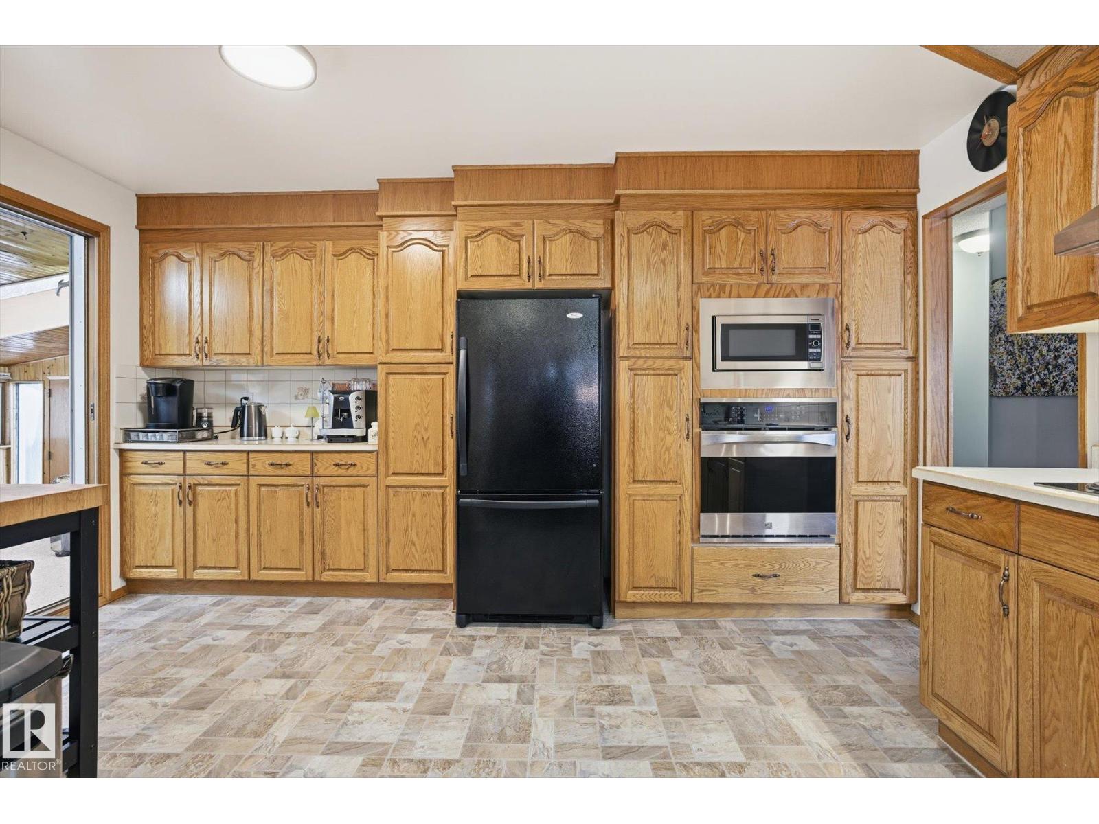 6903 12 Av Nw, Edmonton, Alberta  T6K 3J6 - Photo 11 - E4470561