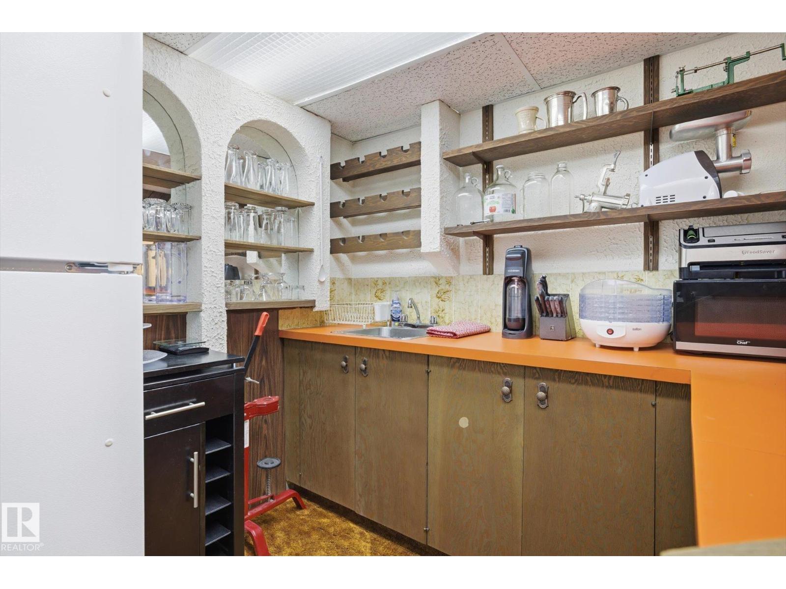 6903 12 Av Nw, Edmonton, Alberta  T6K 3J6 - Photo 29 - E4470561