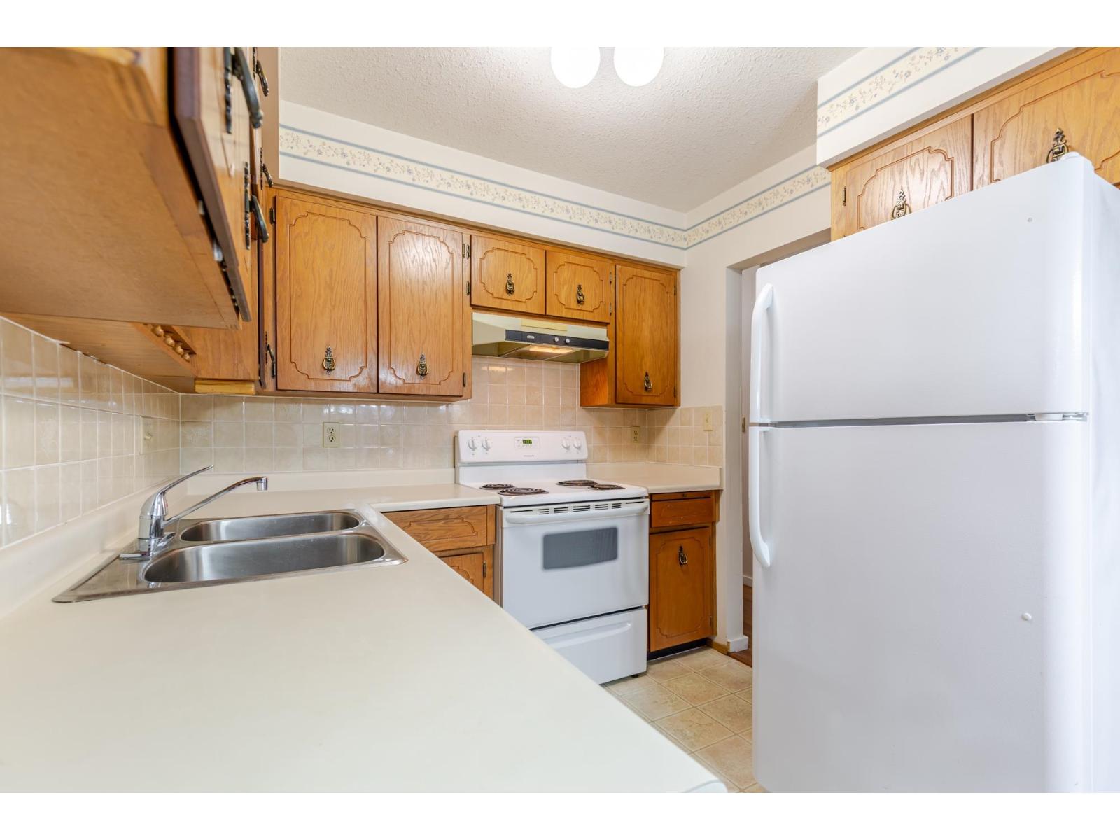 202 2853 Bourquin Crescent, Abbotsford, British Columbia  V2S 6H6 - Photo 13 - R3080341