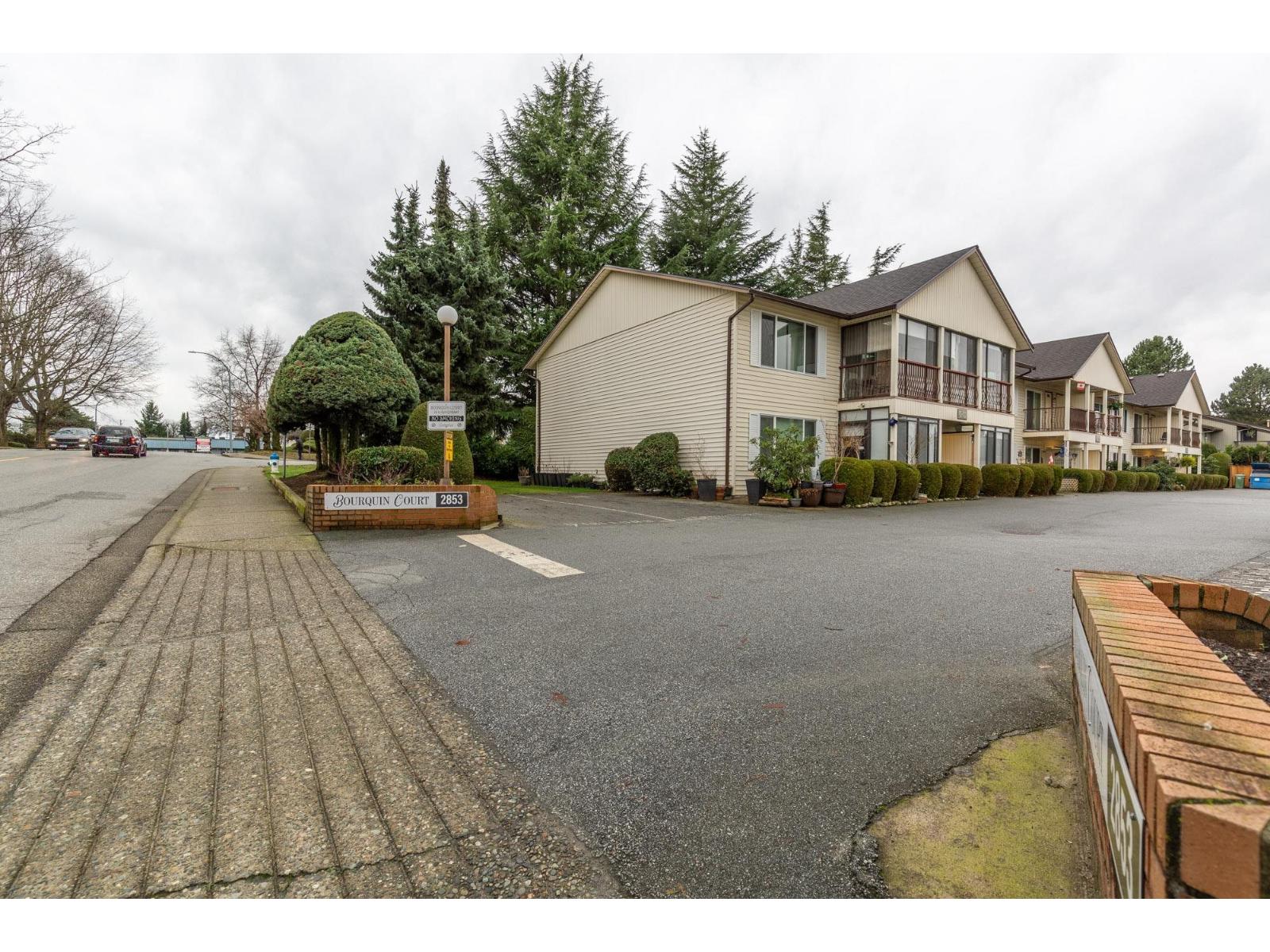 202 2853 Bourquin Crescent, Abbotsford, British Columbia  V2S 6H6 - Photo 4 - R3080341