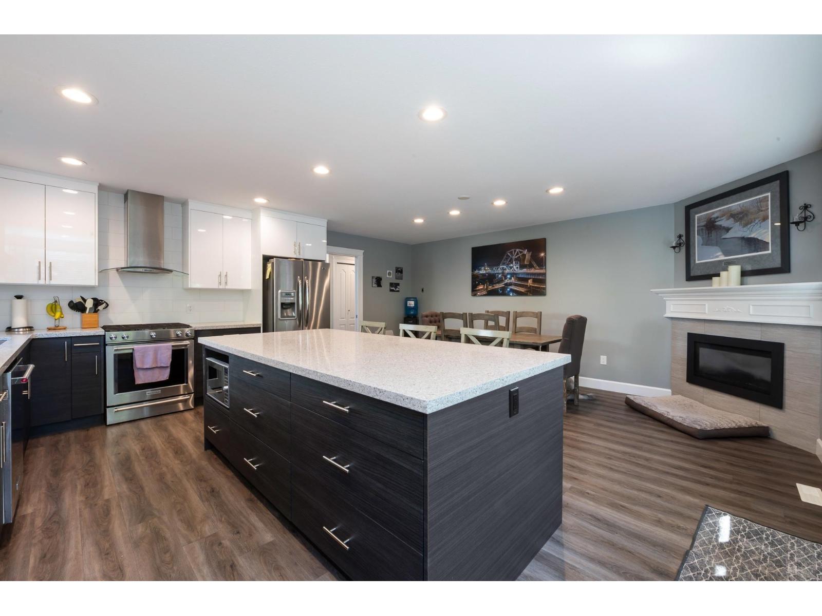 7923 Topper Drive, Mission, British Columbia  V2V 6Z2 - Photo 11 - R3080557