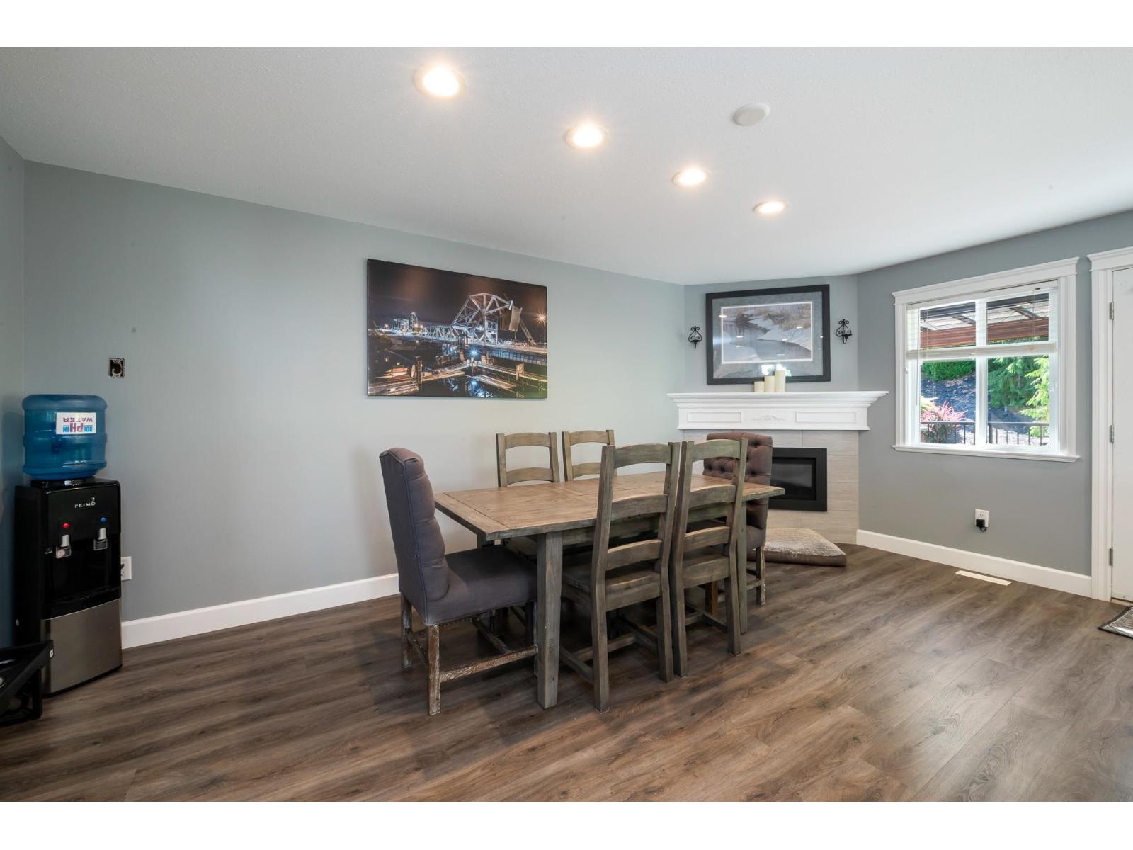 7923 Topper Drive, Mission, British Columbia  V2V 6Z2 - Photo 13 - R3080557