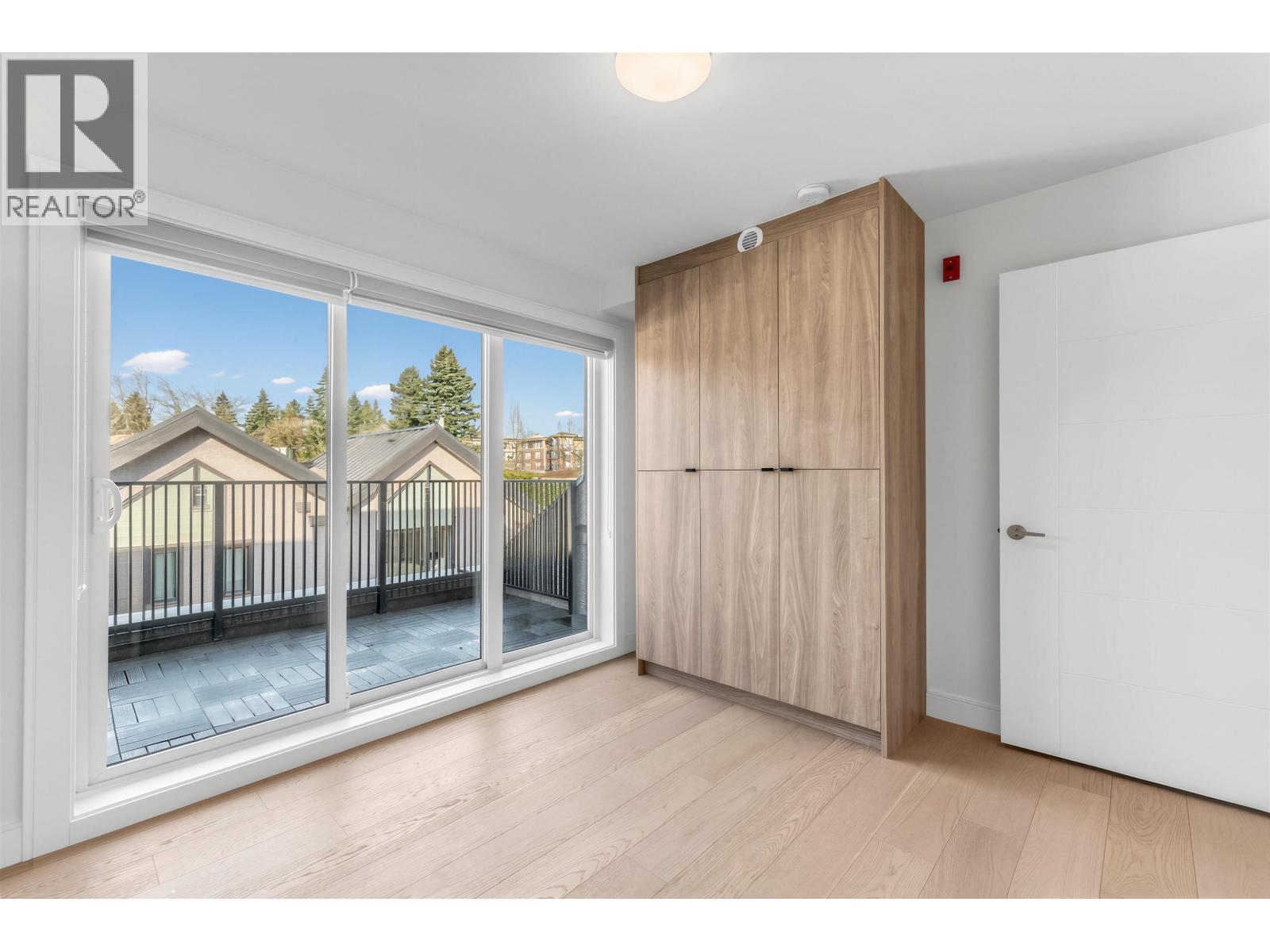 7357 Oak Street, Vancouver, British Columbia  V6P 1V9 - Photo 10 - R3080085