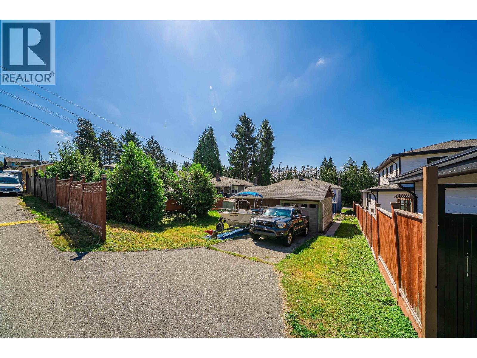 432 W 25th Street, North Vancouver, British Columbia  V7N 2G2 - Photo 34 - R3072773