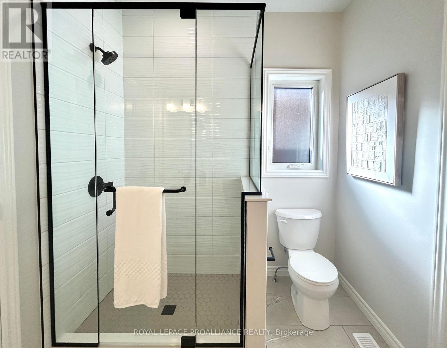 130 Stonecrest Boulevard, Quinte West, Ontario  K8R 0B4 - Photo 12 - X12714100