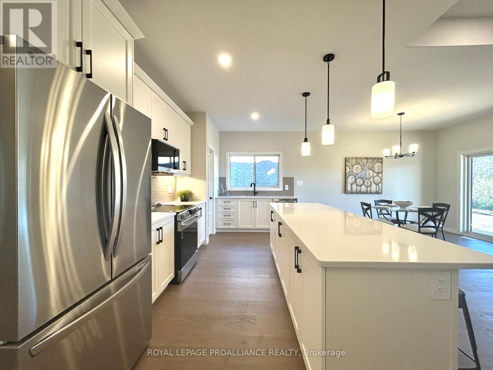 130 Stonecrest Boulevard, Quinte West, Ontario  K8R 0B4 - Photo 3 - X12714100