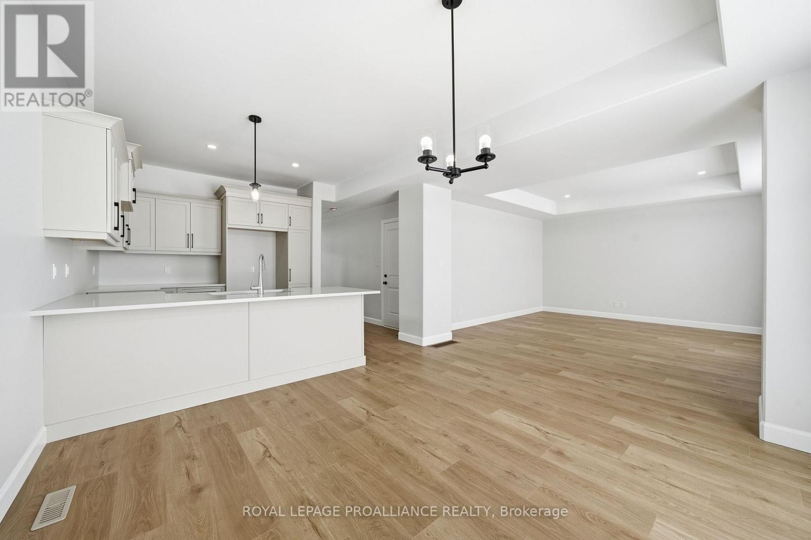 91 Raycroft Drive, Belleville, Ontario  K8N 0R5 - Photo 17 - X12714188