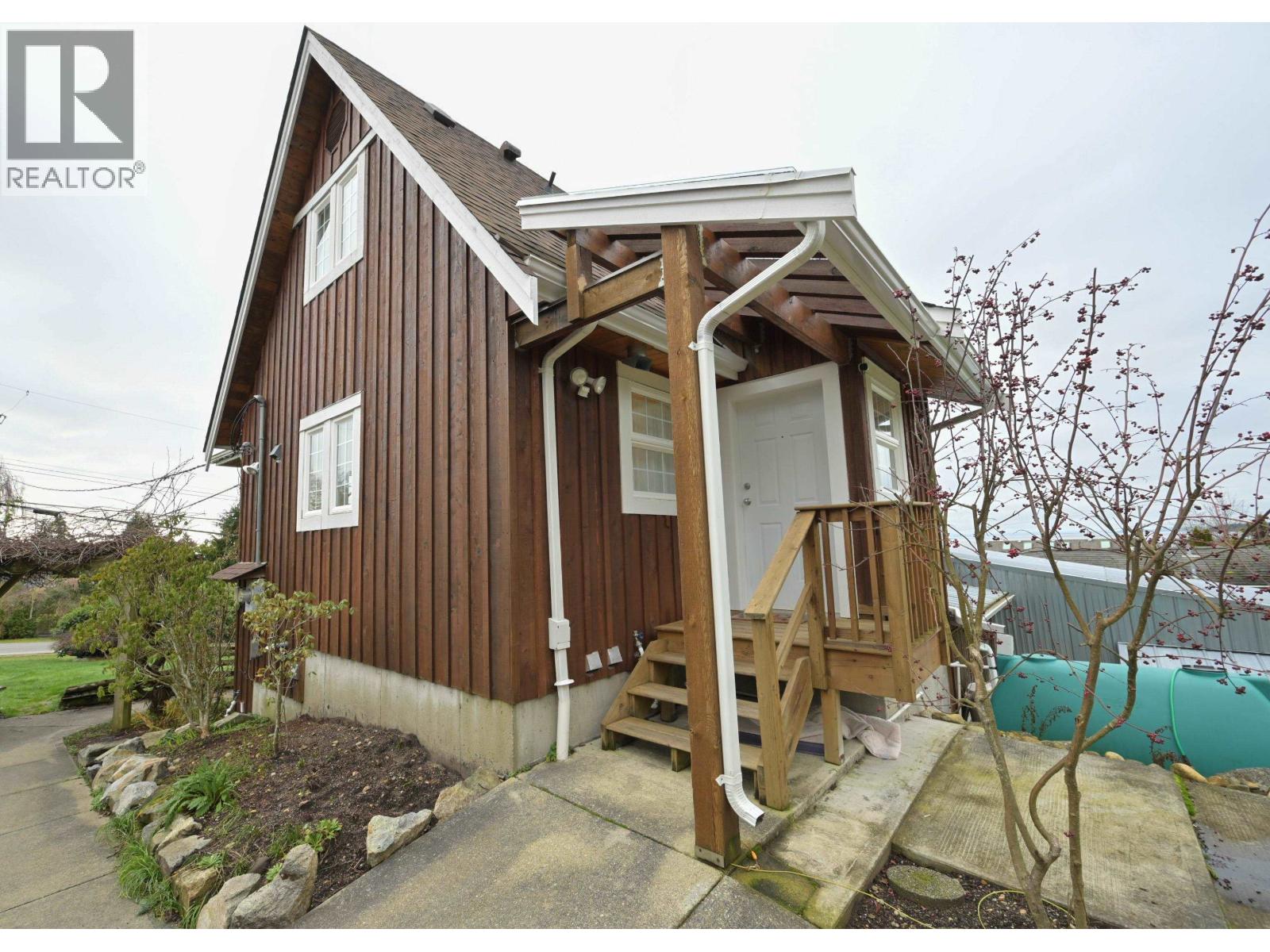 5160 Bay Road, Sechelt, British Columbia  V7Z 0G3 - Photo 36 - R3080213