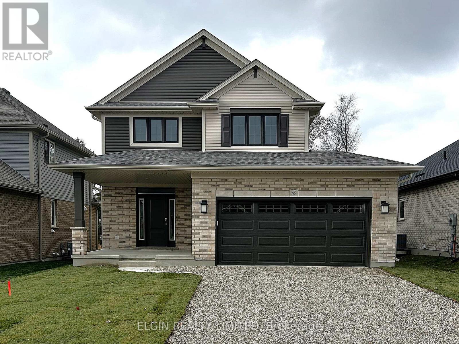 43 Lark Street, Tillsonburg, Ontario  N4G 0K8 - Photo 1 - X12714198