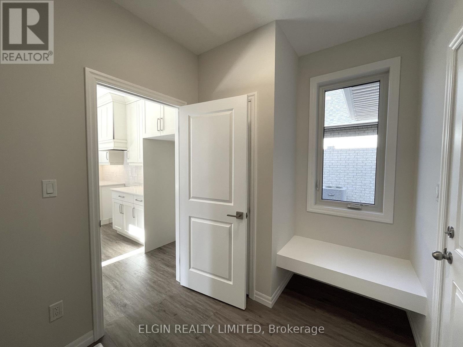 43 Lark Street, Tillsonburg, Ontario  N4G 0K8 - Photo 12 - X12714198