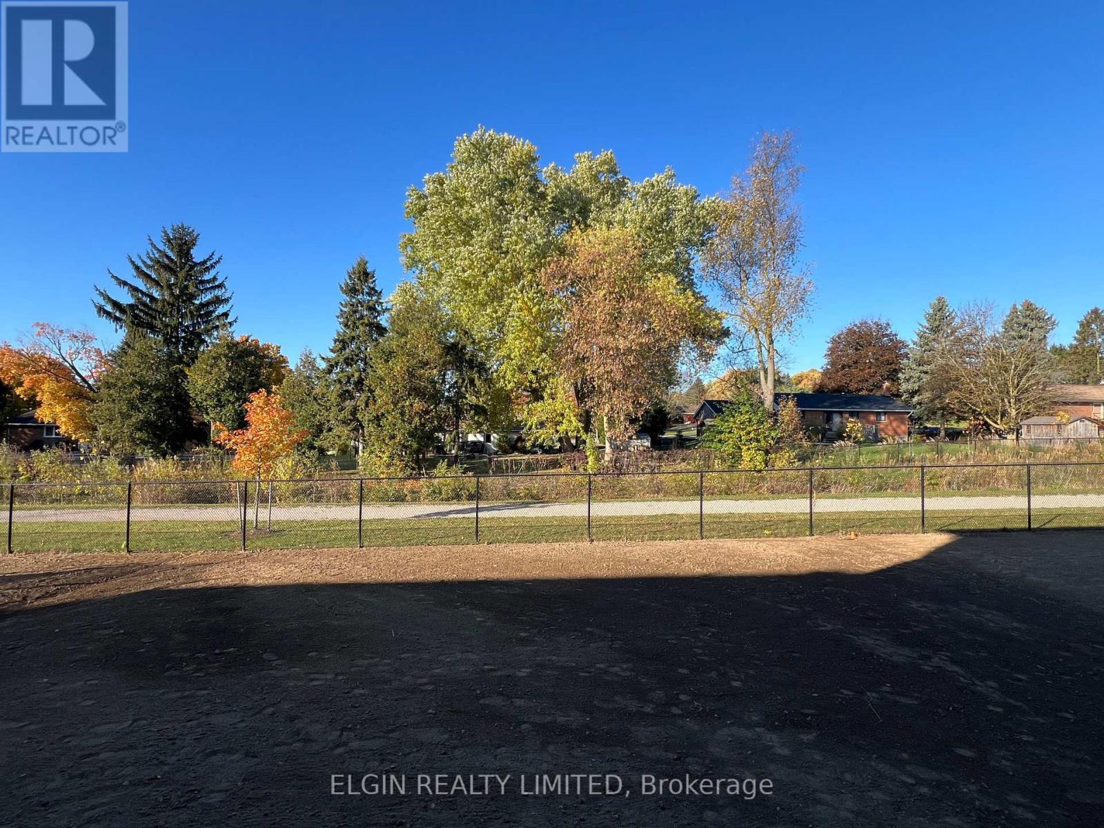 43 Lark Street, Tillsonburg, Ontario  N4G 0K8 - Photo 2 - X12714198