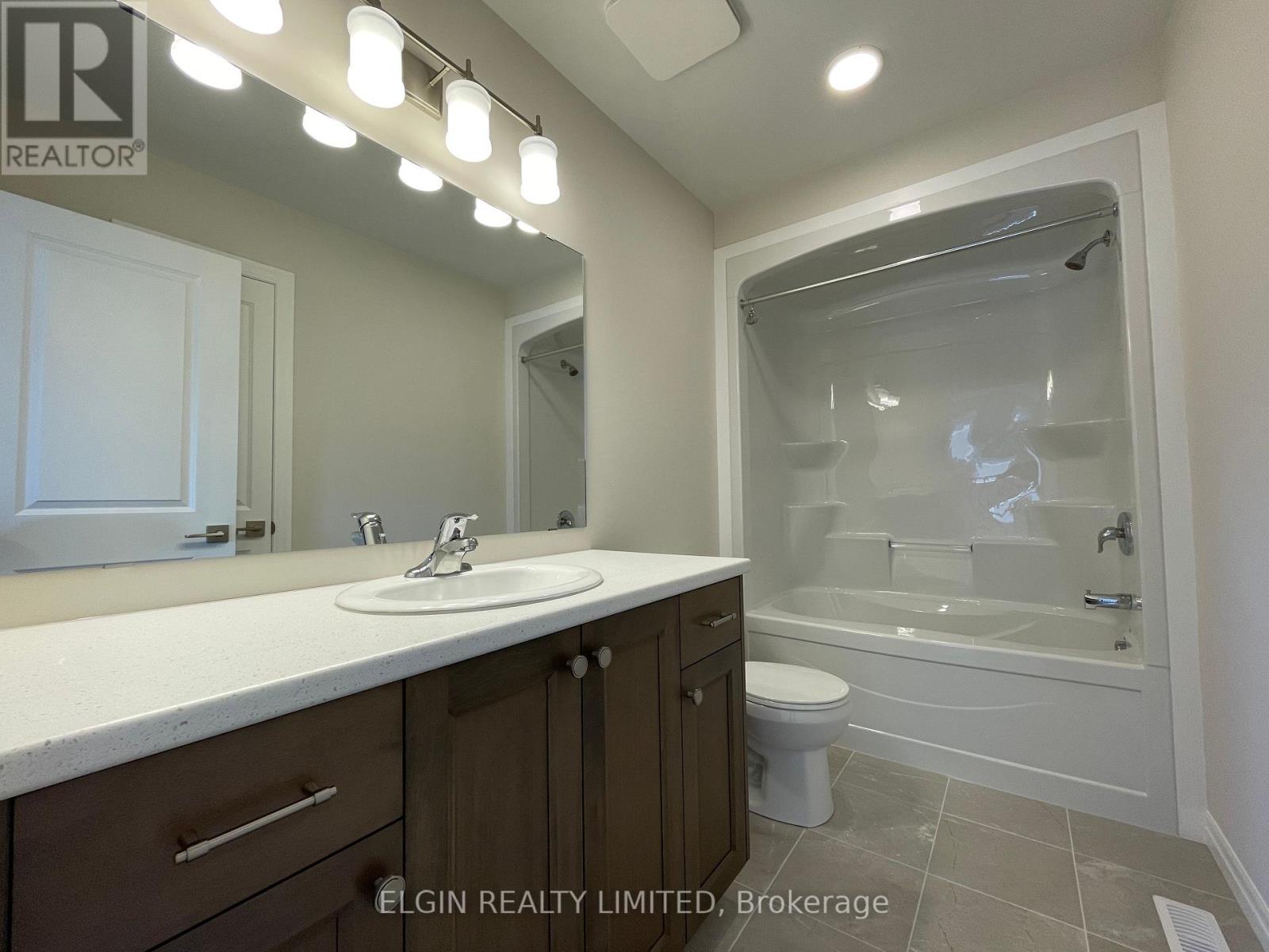 43 Lark Street, Tillsonburg, Ontario  N4G 0K8 - Photo 22 - X12714198