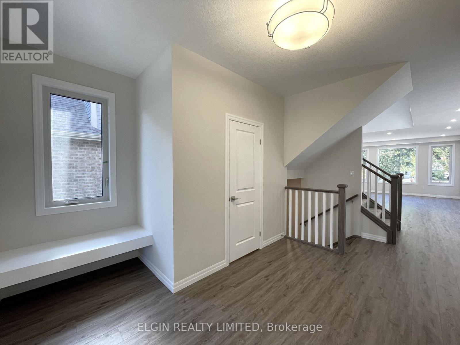 43 Lark Street, Tillsonburg, Ontario  N4G 0K8 - Photo 5 - X12714198