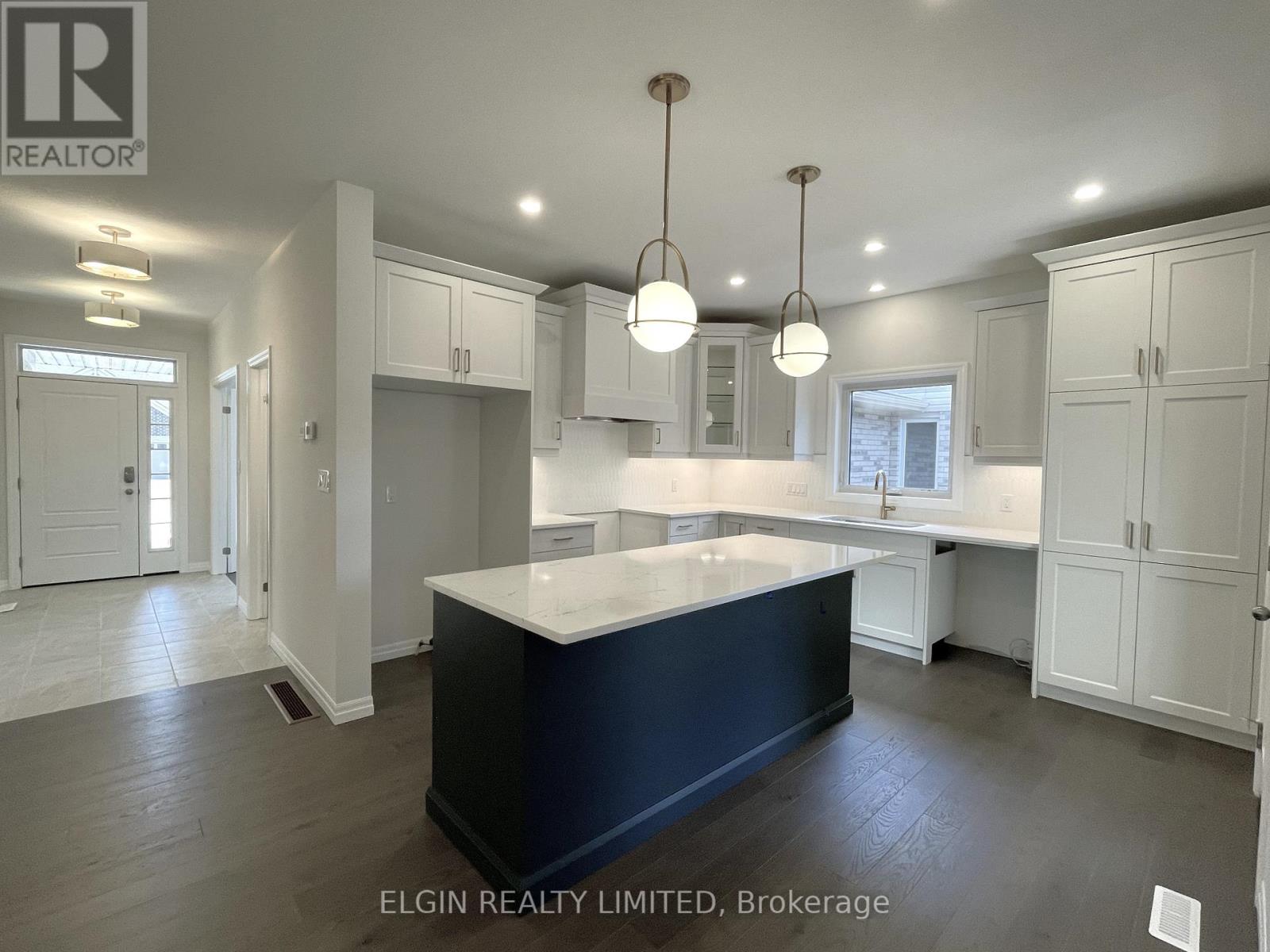 45 Lark Street, Tillsonburg, Ontario  N4G 0K8 - Photo 10 - X12714202