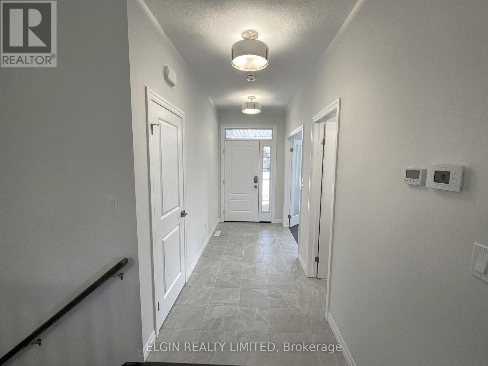 45 Lark Street, Tillsonburg, Ontario  N4G 0K8 - Photo 4 - X12714202