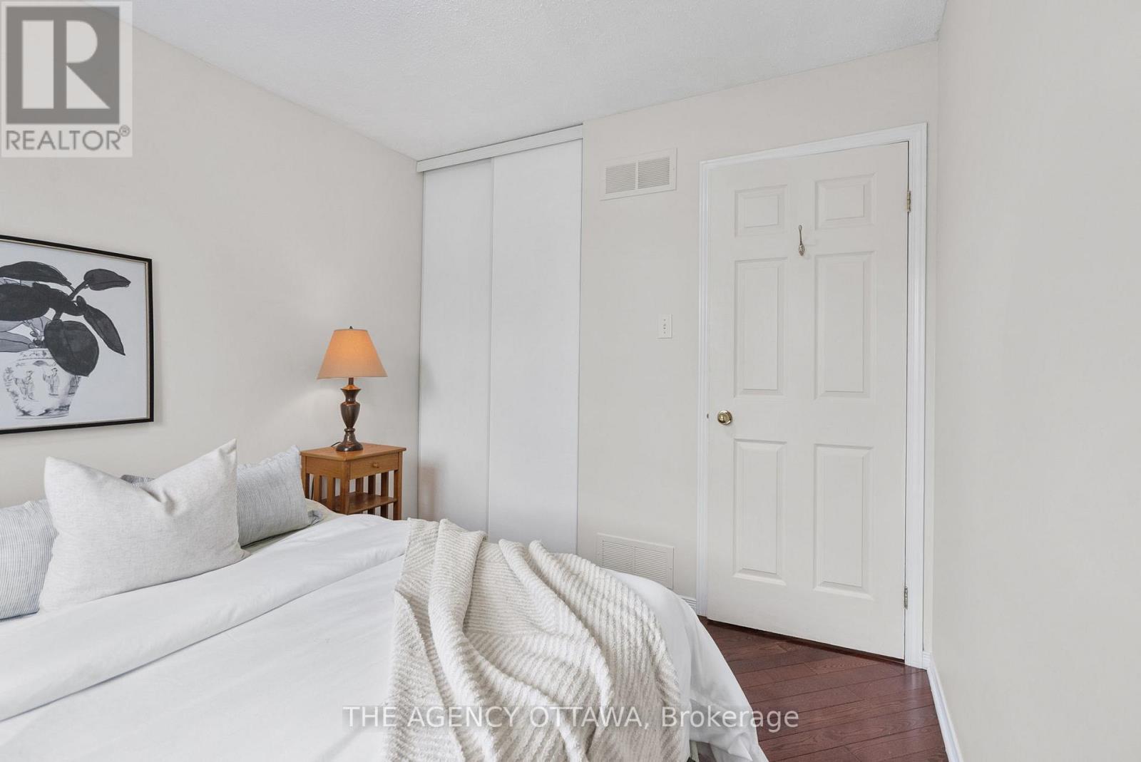 55 Springcreek Crescent, Ottawa, Ontario  K2M 2M2 - Photo 24 - X12714114