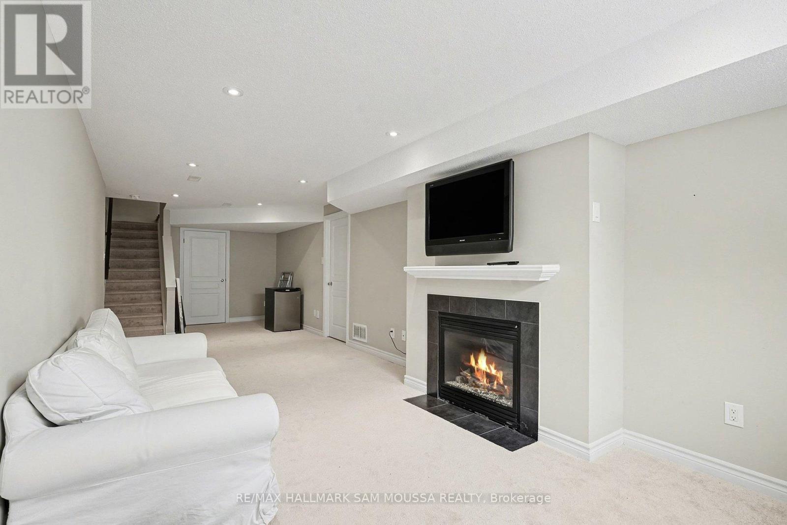 763 Bowercrest Crescent, Ottawa, Ontario  K1V 2K3 - Photo 12 - X12714122