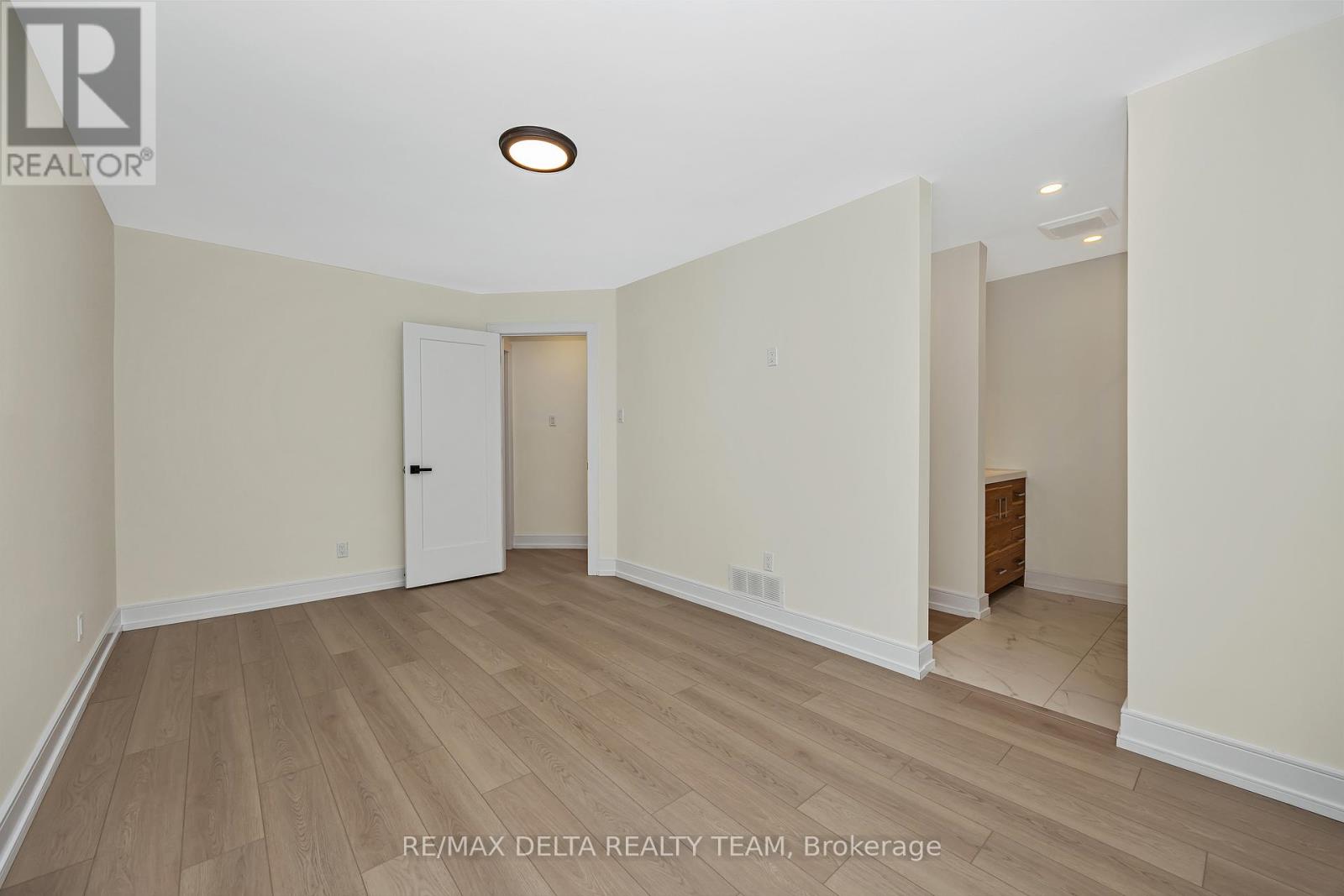 1843 Brousseau Crescent, Ottawa, Ontario  K1C 2Y5 - Photo 17 - X12714182