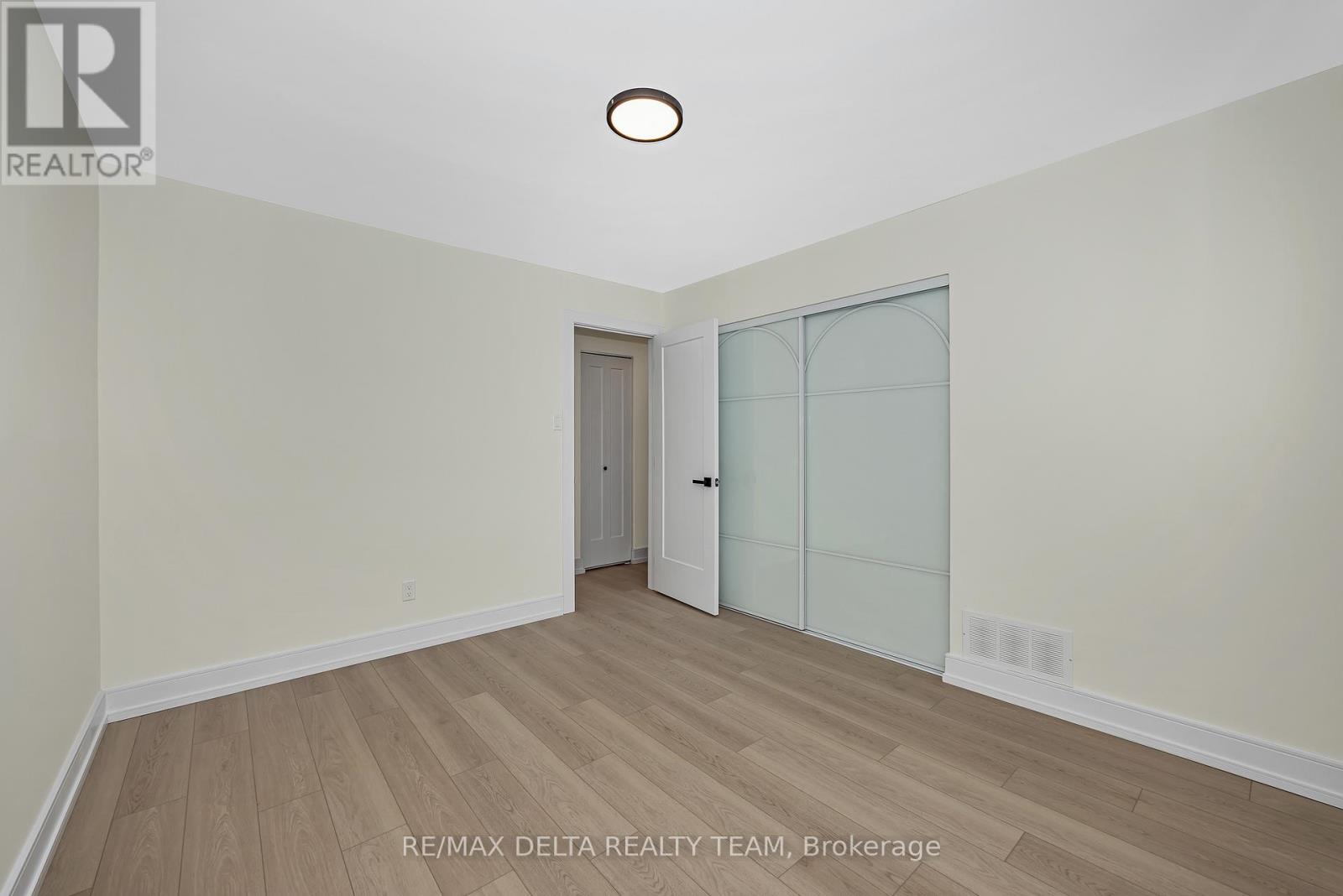 1843 Brousseau Crescent, Ottawa, Ontario  K1C 2Y5 - Photo 25 - X12714182