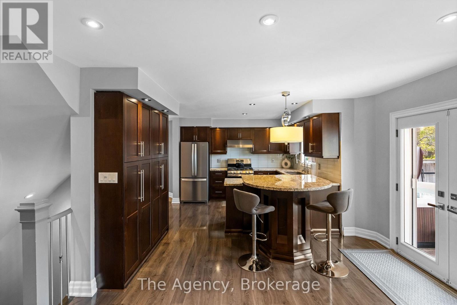 7 Higgin Court, Barrie (Edgehill Drive), Ontario  L4N 0R1 - Photo 11 - S12714032