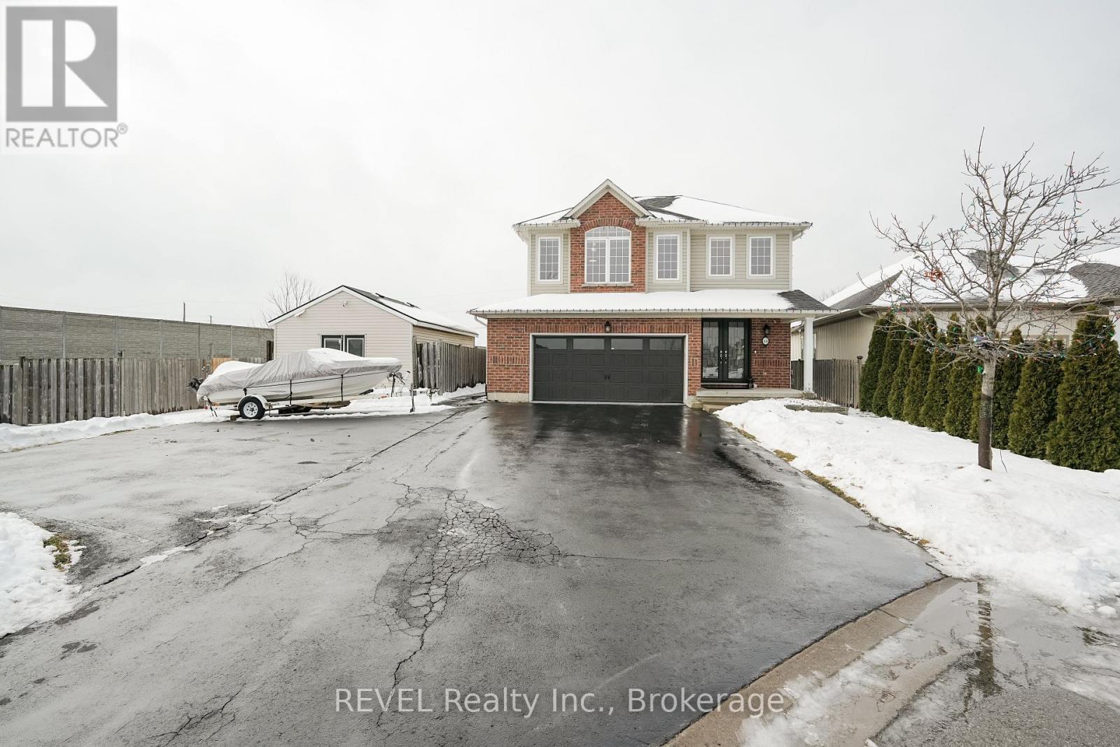 44 Sidare Court, Grimsby (Grimsby Beach), Ontario  L3M 4E8 - Photo 1 - X12714028